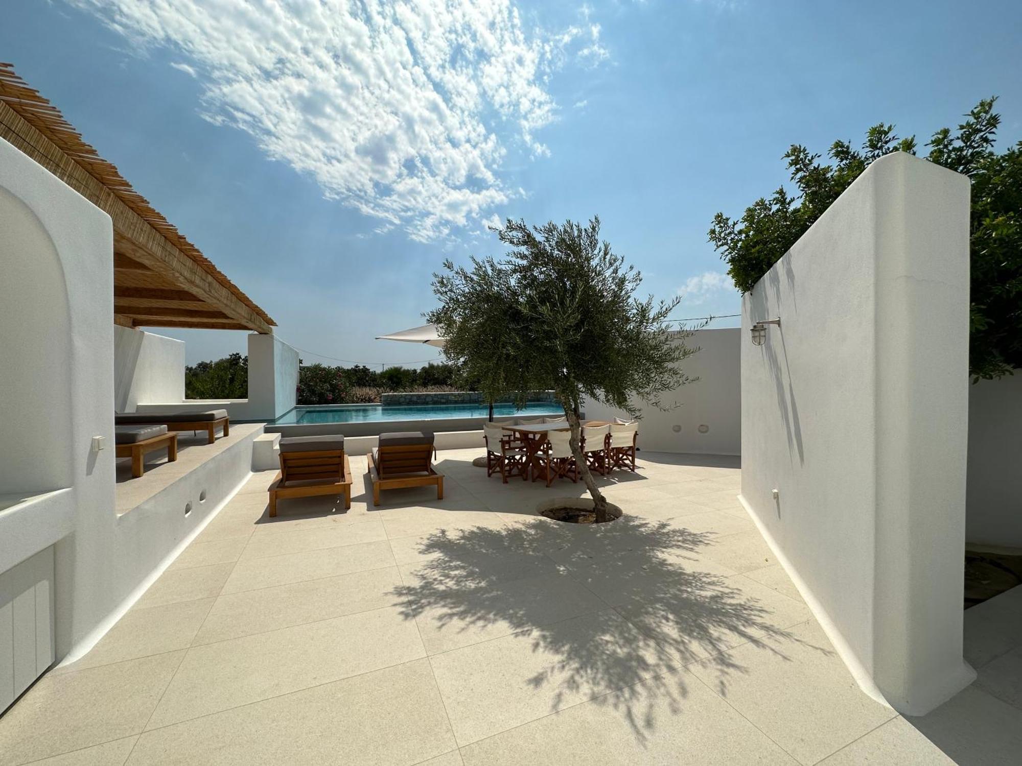 Alio Naxos Luxury Suites Agios Georgios  Exterior photo