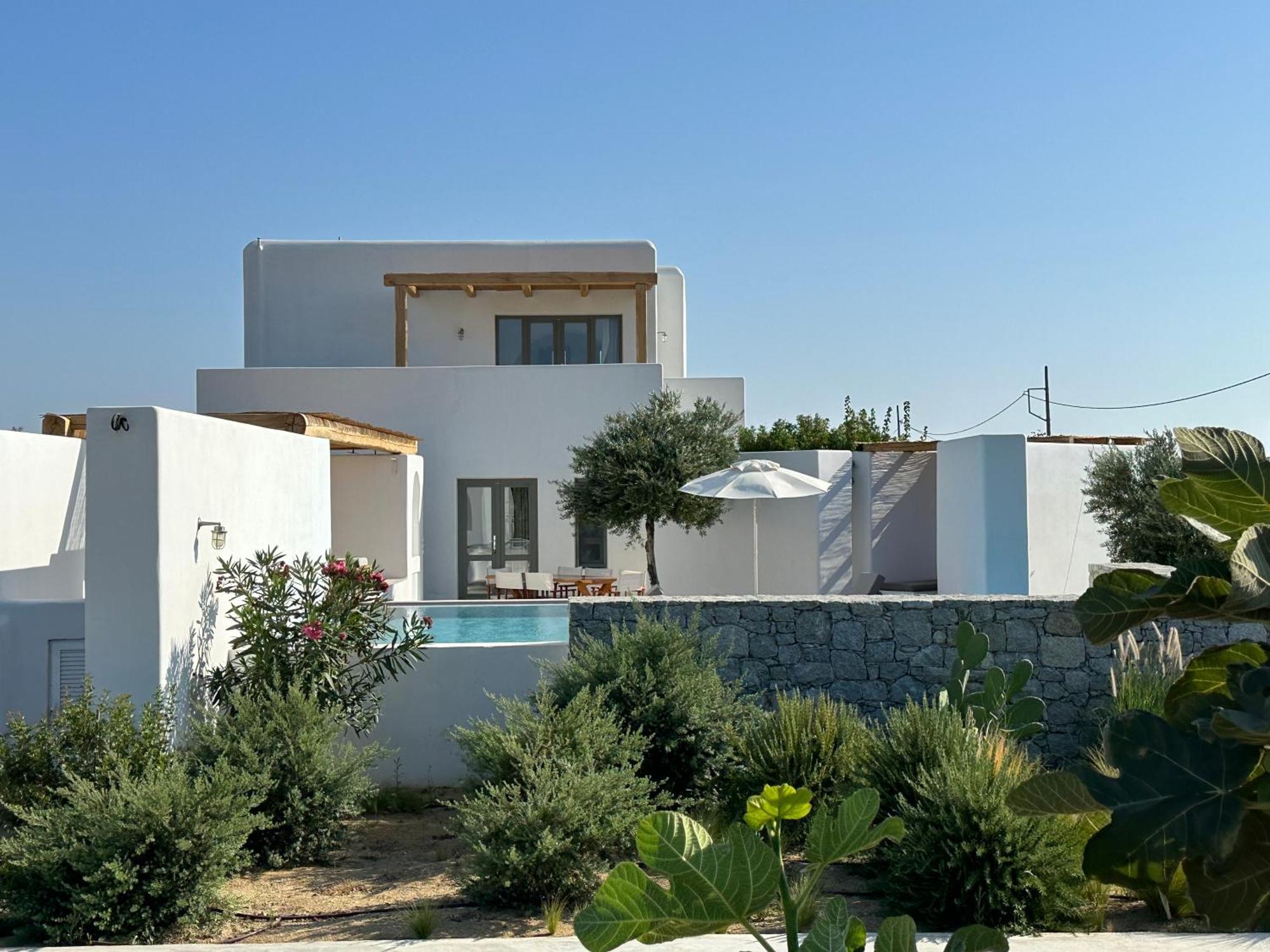 Alio Naxos Luxury Suites Agios Georgios  Exterior photo