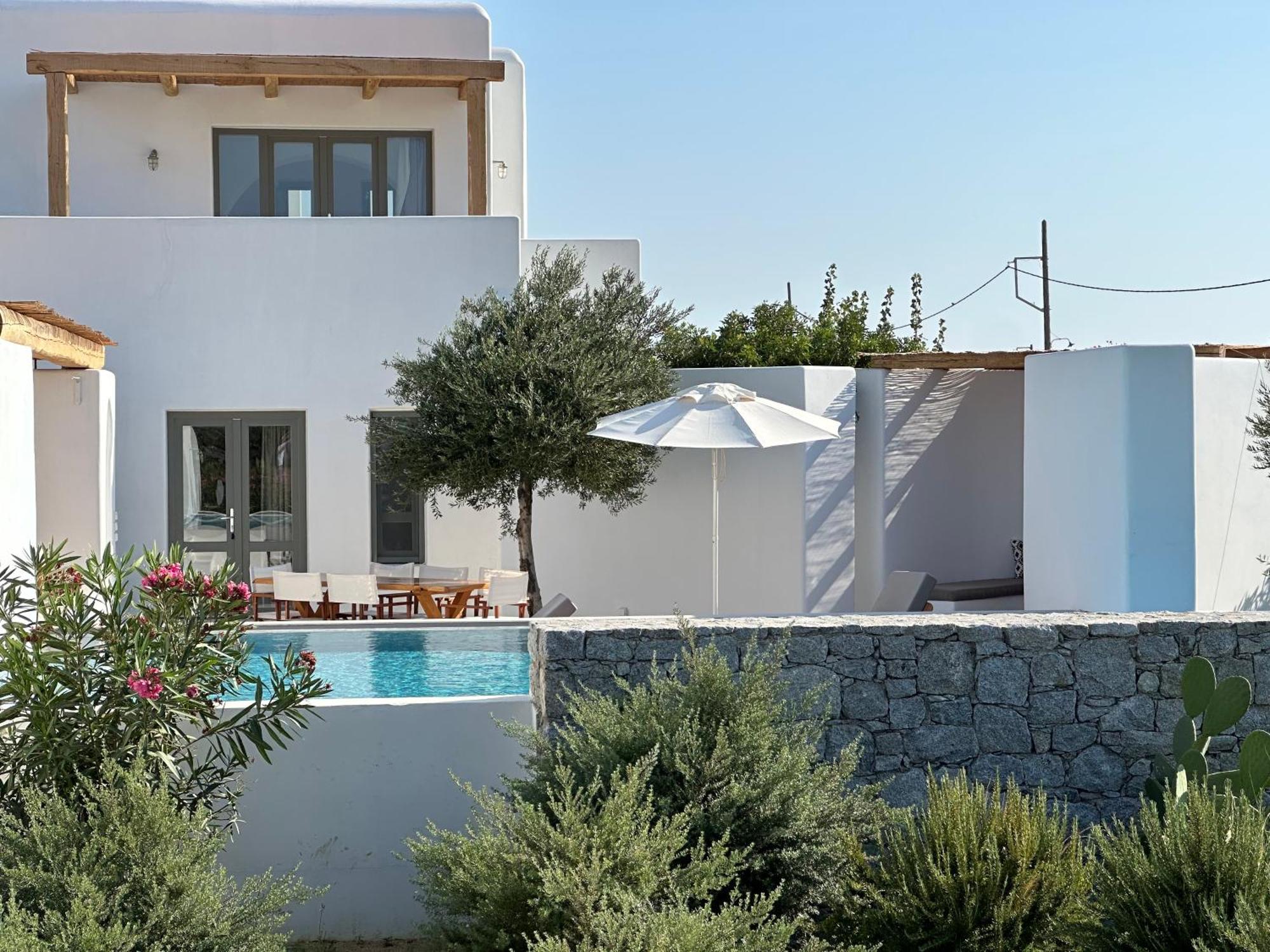 Alio Naxos Luxury Suites Agios Georgios  Exterior photo